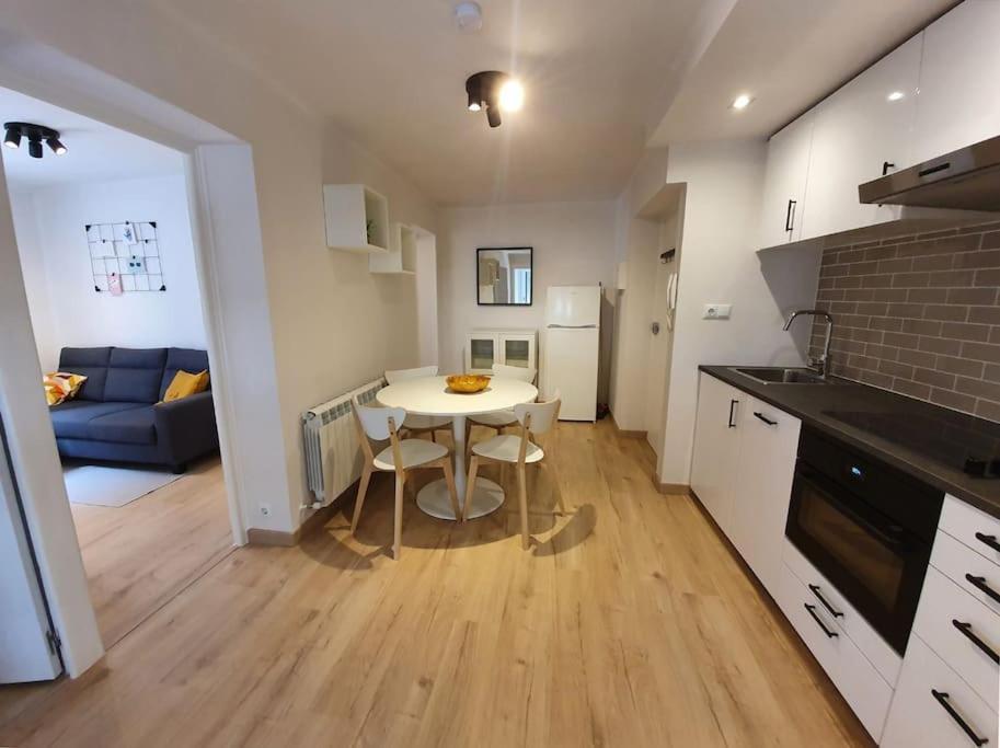 Acogedor Piso En El Centro De Sabinanigo 아파트 외부 사진